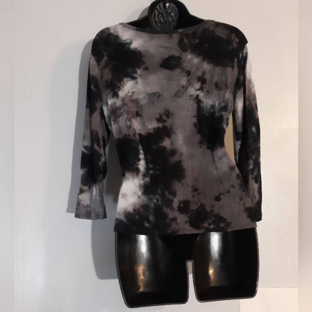 Rue 21 tie dye front tie top - Picture 2 of 5
